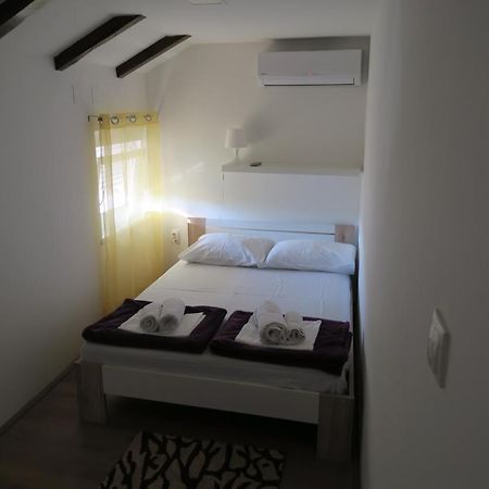Holiday Home Ljubicic Baska  Exterior photo