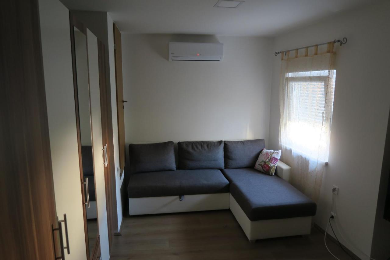 Holiday Home Ljubicic Baska  Exterior photo